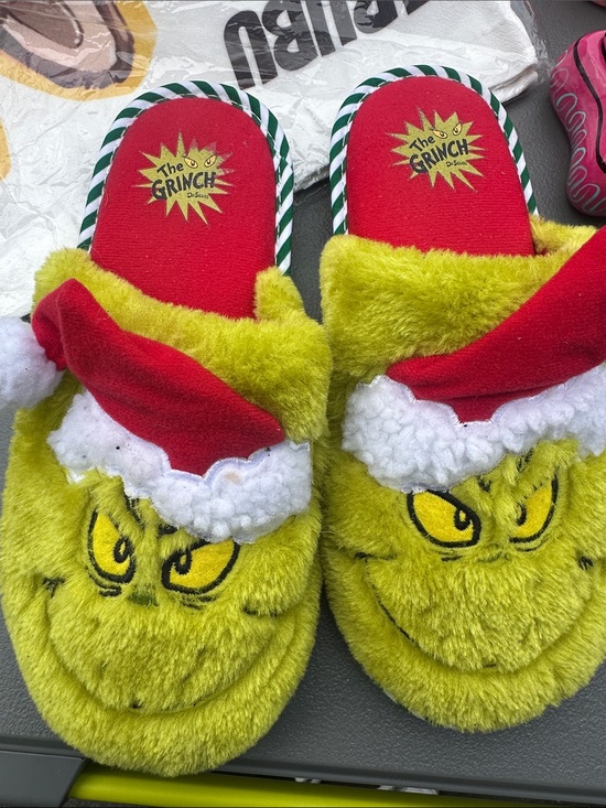 Shoes - The Grinch Plush Holiday Slippers - Green/Red